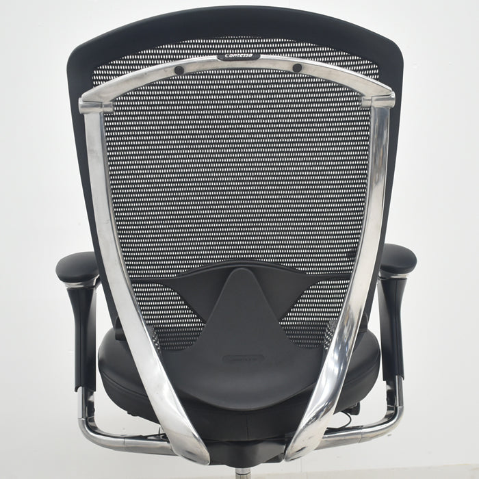 【中古】オカムラ　コンテッサ　可動肘　ランバーサポート　ポリッシュ　革張り　2025090205【中古オフィス家具】