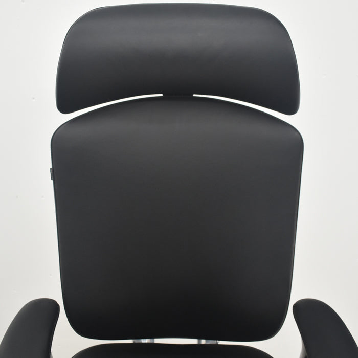 【中古】オカムラ　コンテッサ　大型ヘッドレスト　可動肘　アルミポリッシュ　革張り　2025090206【中古オフィス家具】