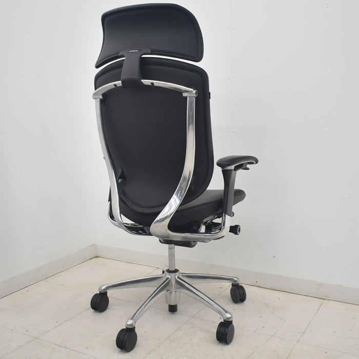【中古】オカムラ　コンテッサ　大型ヘッドレスト　可動肘　アルミポリッシュ　革張り　2025090206【中古オフィス家具】