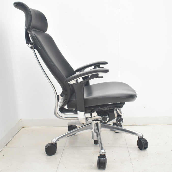 【中古】オカムラ　コンテッサ　大型ヘッドレスト　可動肘　アルミポリッシュ　革張り　2025090301【中古オフィス家具】