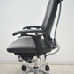 【中古】オカムラ　コンテッサ　大型ヘッドレスト　可動肘　アルミポリッシュ　革張り　2025090301【中古オフィス家具】