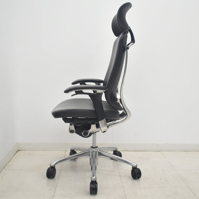 【中古】オカムラ　コンテッサ　大型ヘッドレスト　可動肘　アルミポリッシュ　革張り　2025090302【中古オフィス家具】