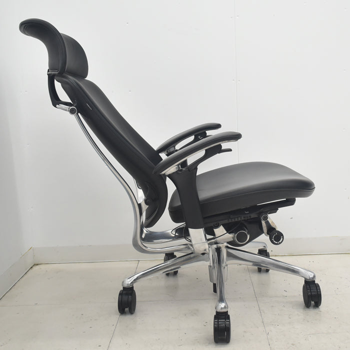 【中古】オカムラ　コンテッサ　大型ヘッドレスト　可動肘　アルミポリッシュ　革張り　2025090303【中古オフィス家具】
