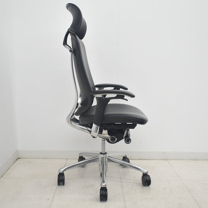 【中古】オカムラ　コンテッサ　大型ヘッドレスト　可動肘　アルミポリッシュ　革張り　2025090303【中古オフィス家具】