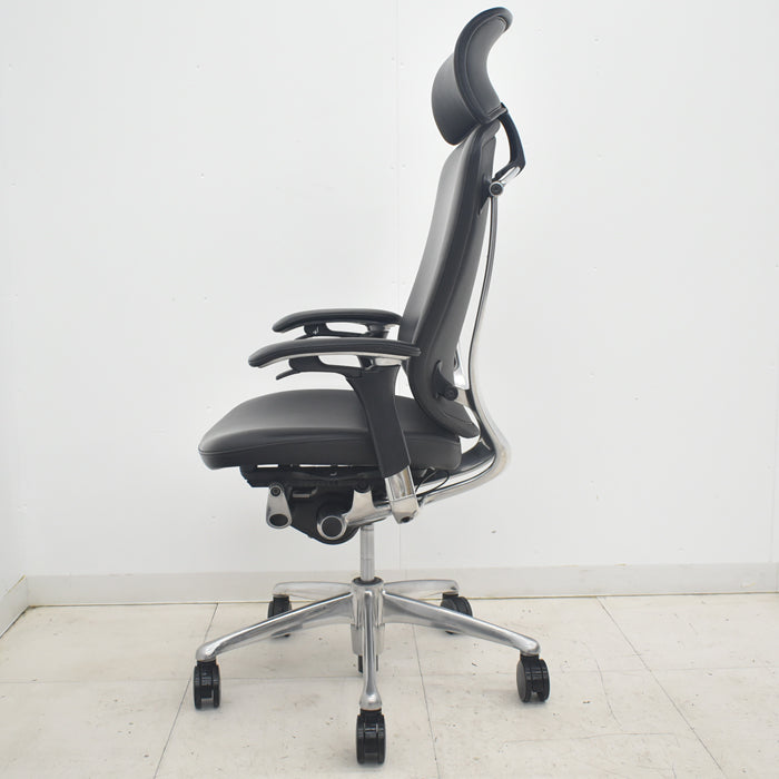 【中古】オカムラ　コンテッサ　大型ヘッドレスト　可動肘　アルミポリッシュ　革張り　2025090304【中古オフィス家具】