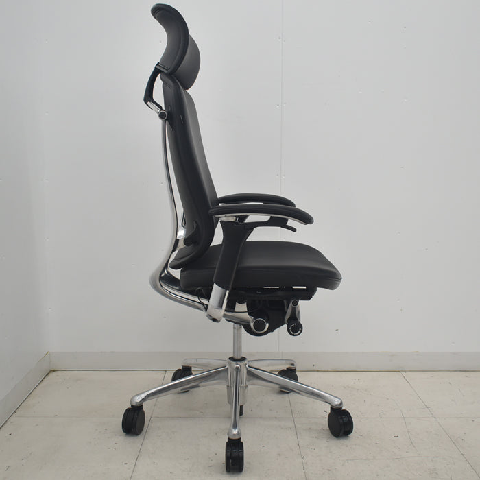 【中古】オカムラ　コンテッサ　大型ヘッドレスト　可動肘　アルミポリッシュ　革張り　2025090305【中古オフィス家具】