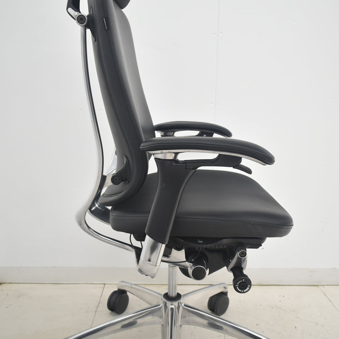 【中古】オカムラ　コンテッサ　大型ヘッドレスト　可動肘　アルミポリッシュ　革張り　2025090305【中古オフィス家具】