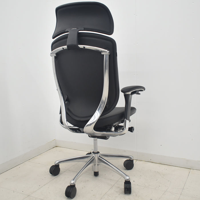 【中古】オカムラ　コンテッサ　大型ヘッドレスト　可動肘　アルミポリッシュ　革張り　2025090305【中古オフィス家具】