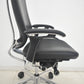 【中古】オカムラ　コンテッサ　大型ヘッドレスト　可動肘　アルミポリッシュ　革張り　2025090309【中古オフィス家具】