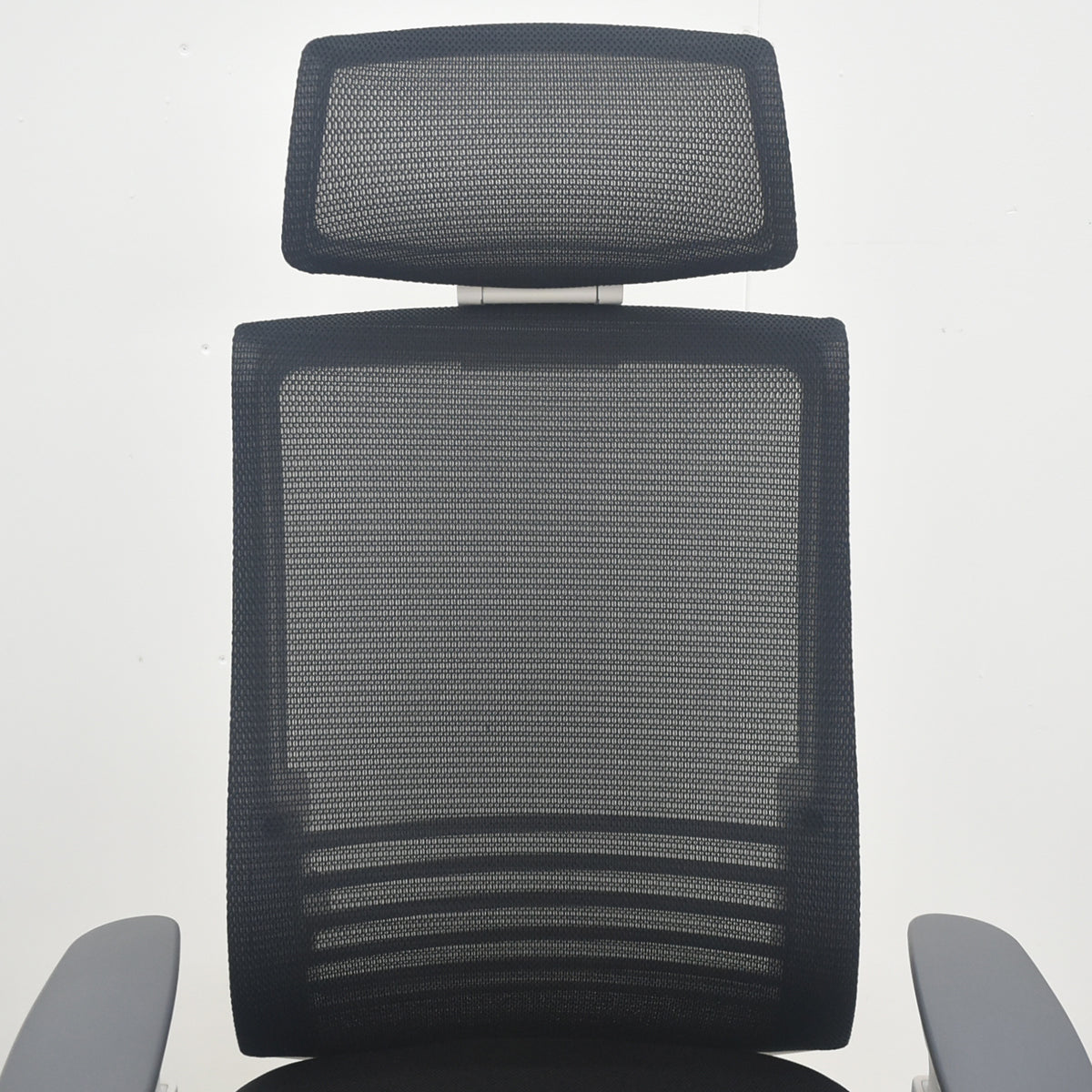 【中古】コクヨ　ベゼル　ヘッドレスト　可動肘　ウェブモーションサポート　2019年製　ポリッシュ　2025091005【中古オフィス家具】