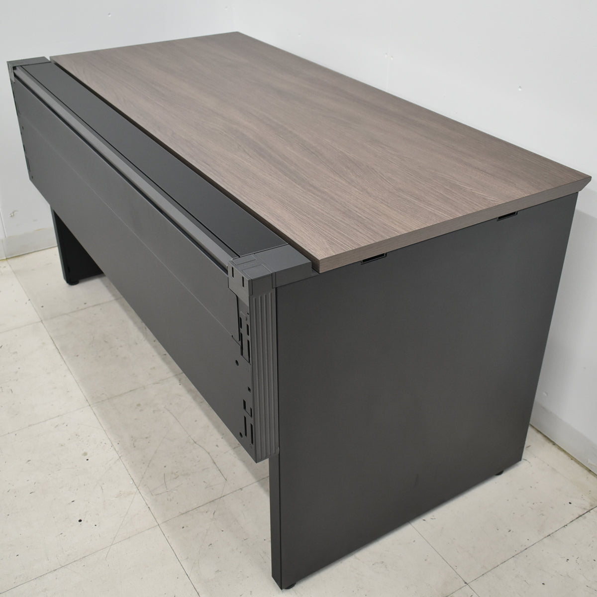 【中古】コクヨ　ワークヴィスタ　平デスク　2020年製　幅1750　2025092508【中古オフィス家具】