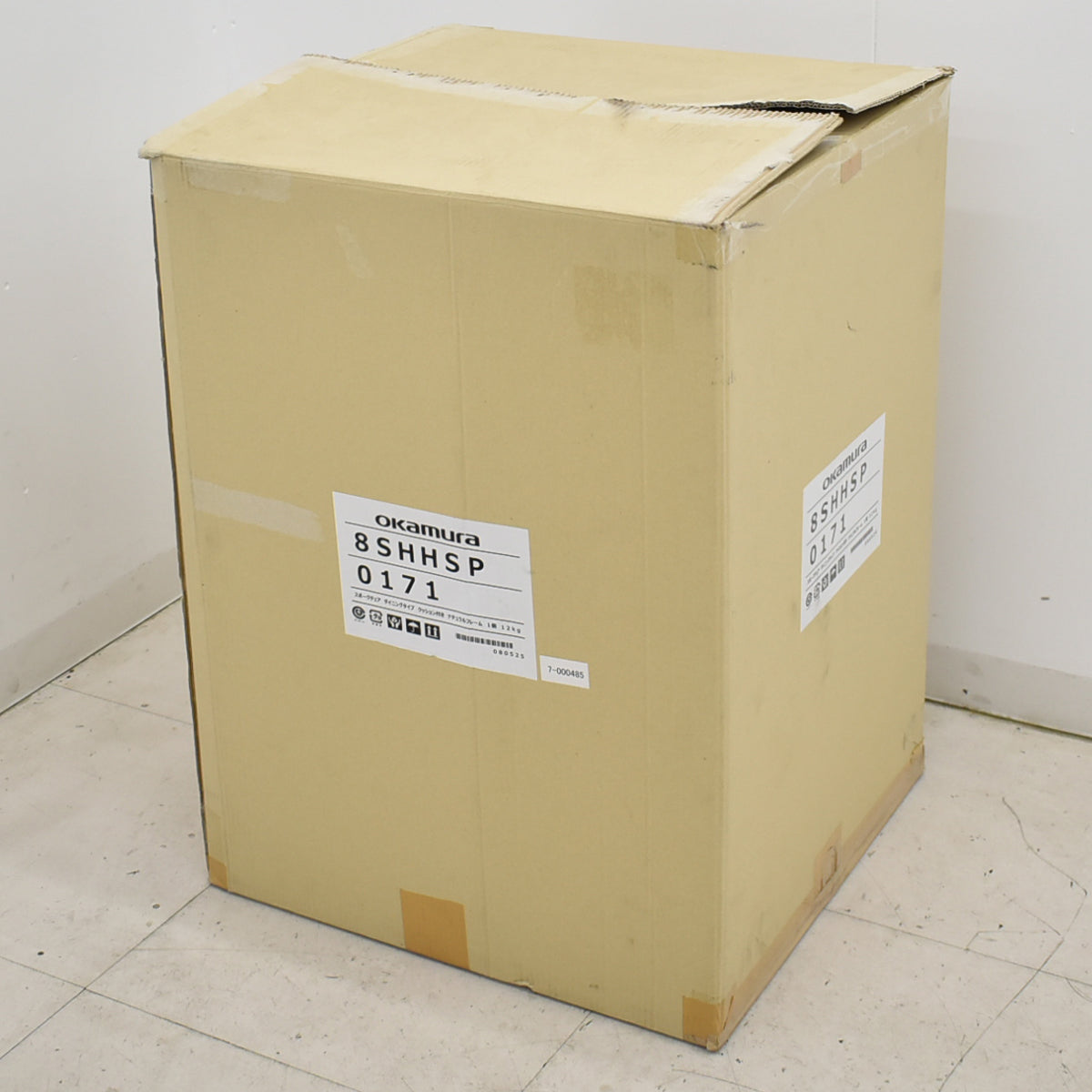 【中古】　[新品未使用品]オカムラ　シェアードスペース　スポークチェア　ダイニングタイプ　ナチュラルフレーム　クッション付　幅570　2025101402【中古オフィス家具】