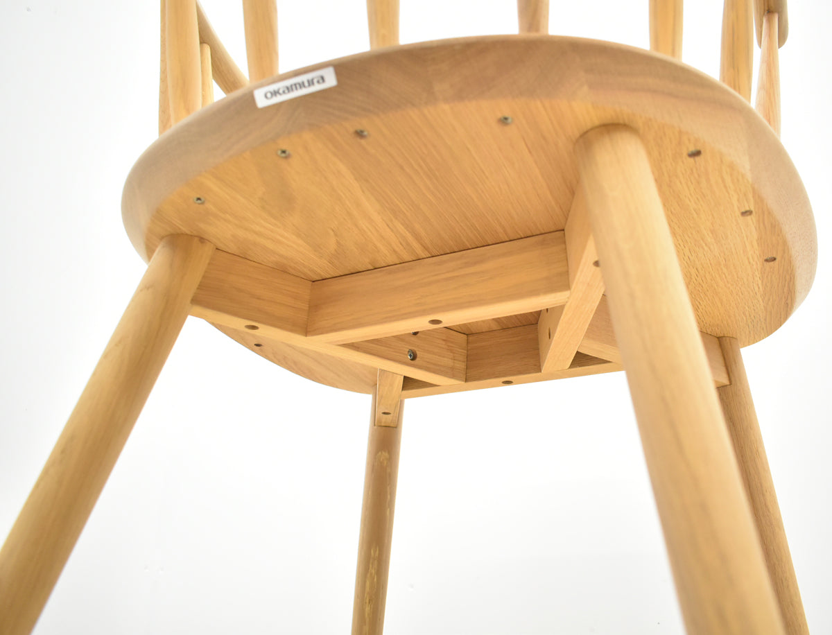 【中古】　[新品未使用品]オカムラ　シェアードスペース　スポークチェア　ダイニングタイプ　ナチュラルフレーム　クッション付　幅570　2025101402【中古オフィス家具】