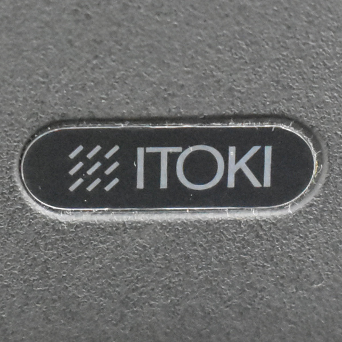 【中古】イトーキ　ｆ・エフチェア　ハイバック　可動肘　ハンガー　ストライプメッシュ　2025101406【中古オフィス家具】