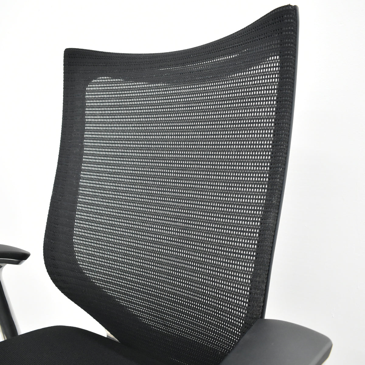 【中古】オカムラ　バロン　ハイバック　固定肘　ポリッシュ　2025101413【中古オフィス家具】