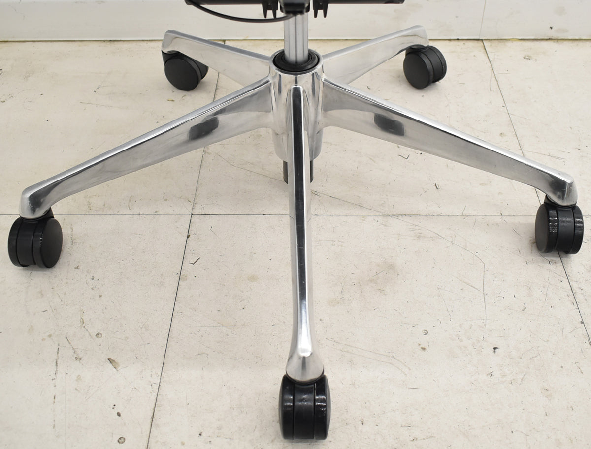 【中古】オカムラ　バロン　ハイバック　固定肘　ポリッシュ　2025101413【中古オフィス家具】