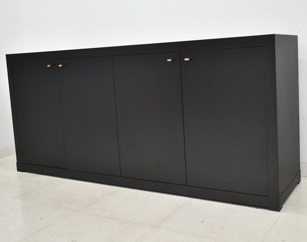 【中古】メーカー不明　高級サイドボード　木製　ソフトクローズ付　内側引出付　幅1800　2025101503【中古オフィス家具】