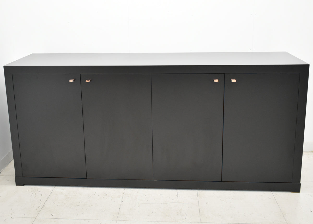 【中古】メーカー不明　高級サイドボード　木製　ソフトクローズ付　内側引出付　幅1800　2025101503【中古オフィス家具】