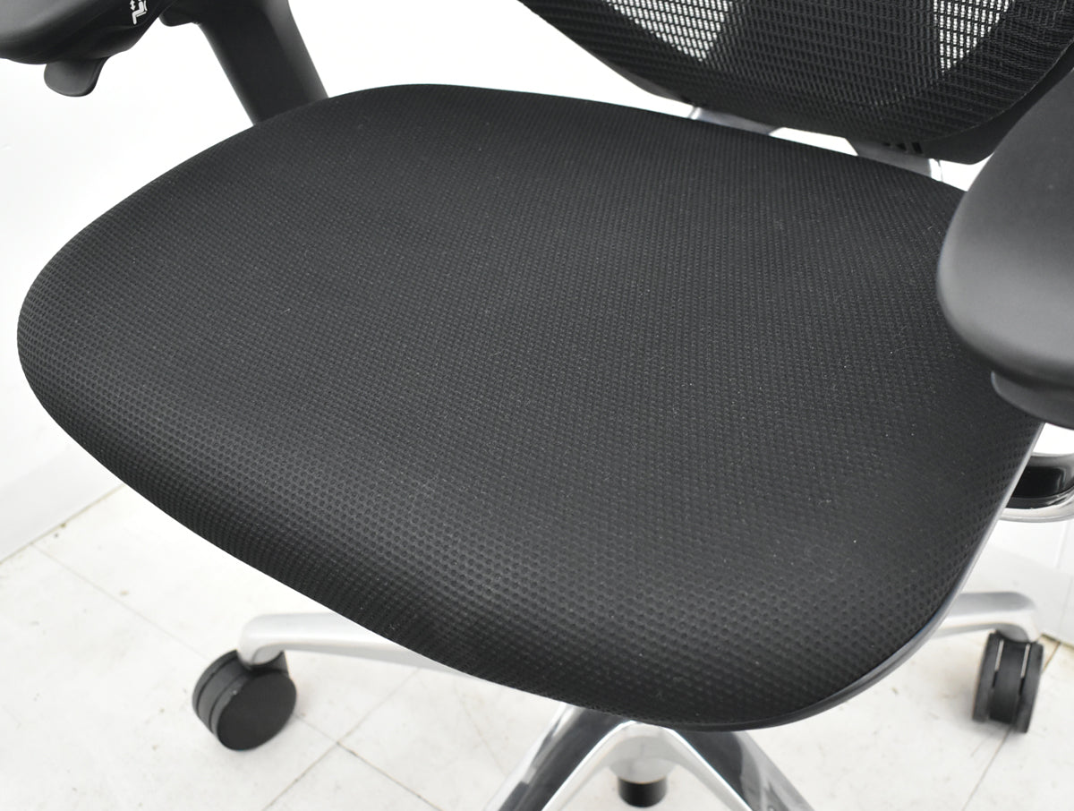 【中古】オカムラ　サブリナ　スマートオペレーション　可動肘　ポリッシュ脚　前傾機能なし　2025101603【中古オフィス家具】【中古】