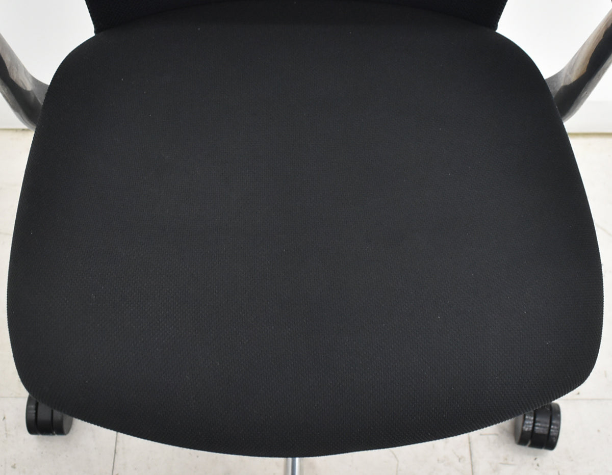 【中古】 コクヨ　フォスターカリノ　固定肘　ポリッシュ脚　ランバーサポート　2025101604【中古オフィス家具】