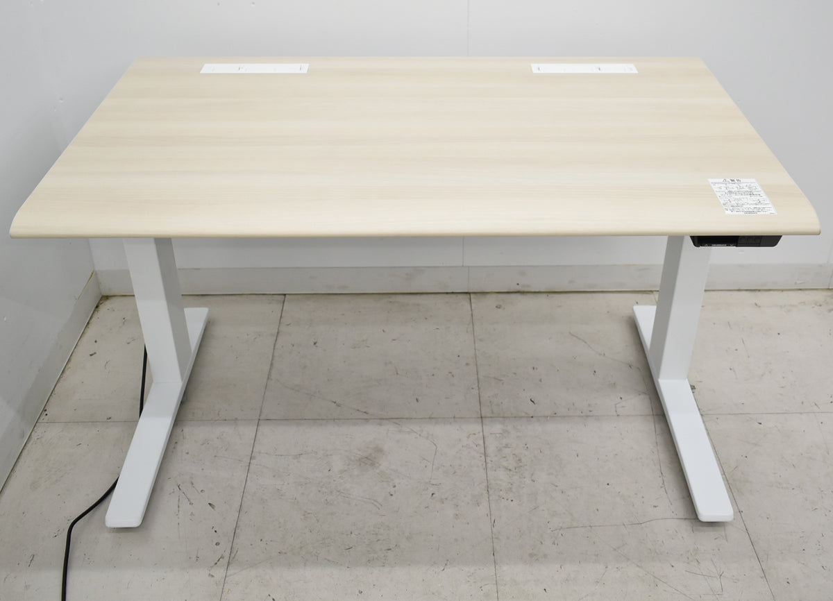 【中古】オカムラ　スイフト　電動昇降デスク　スムースフォルムエッジ　コントロールレバータイプ　インジケーター付メモリー機能　2022年製　幅1150　2025101702【中古オフィス家具】