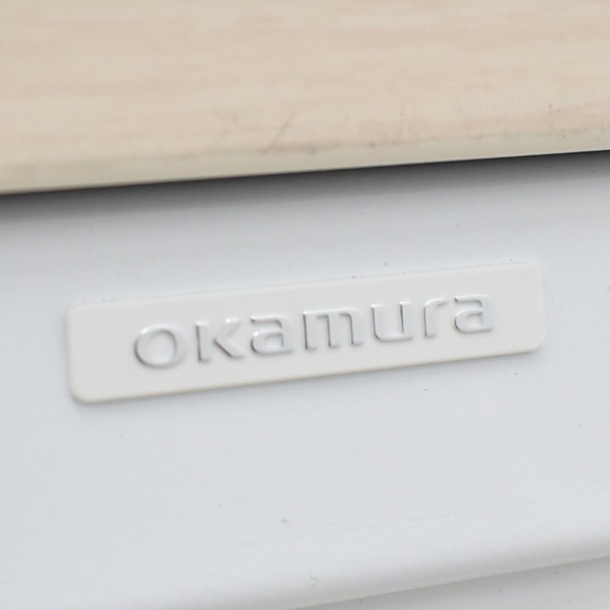 【中古】オカムラ　スイフト　電動昇降デスク　スムースフォルムエッジ　コントロールレバータイプ　インジケーター付メモリー機能　2022年製　幅1150　2025101702【中古オフィス家具】