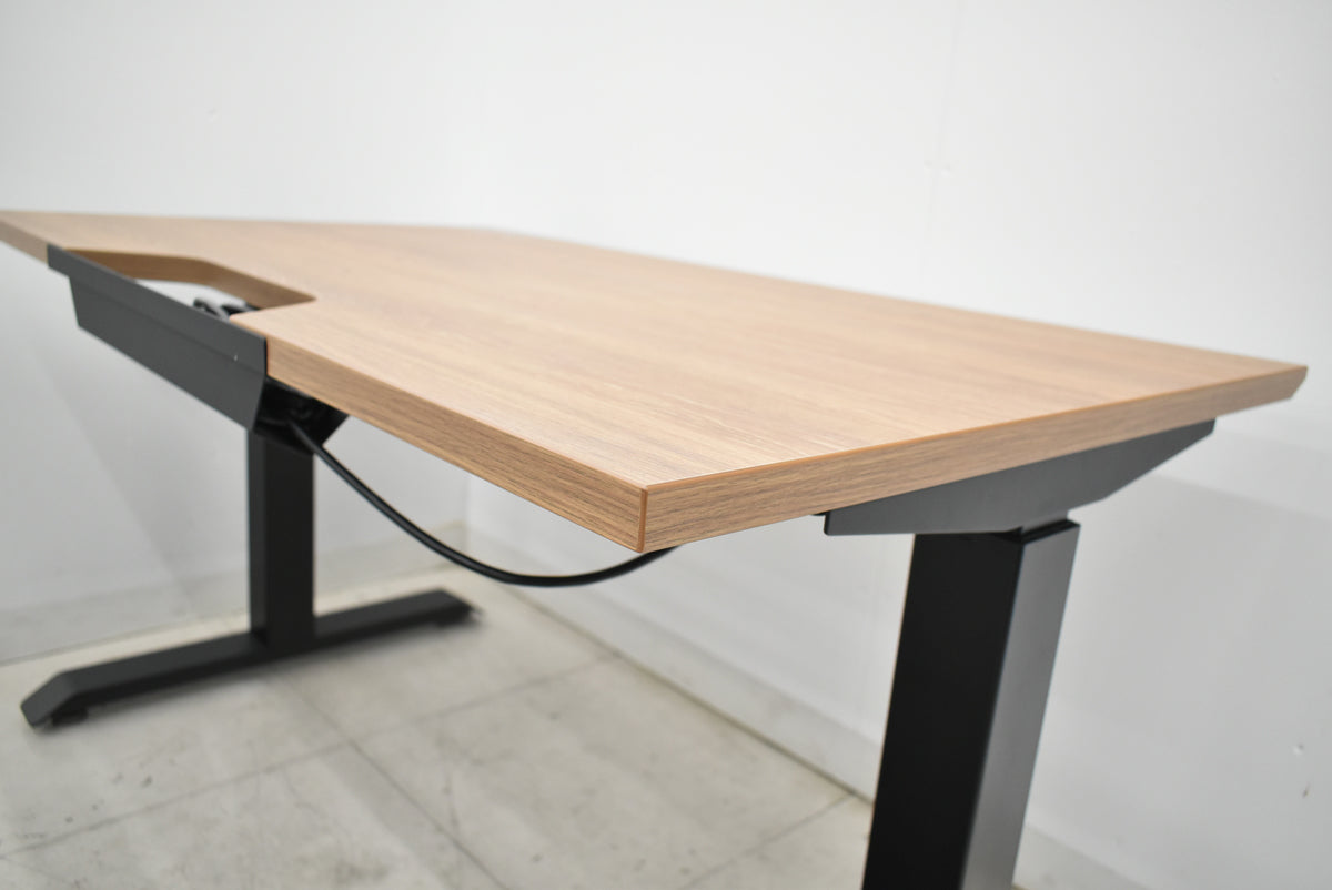 【中古】コクヨ　シークエンス　電動昇降デスク　2019年製　幅1150　2025101703【中古オフィス家具】