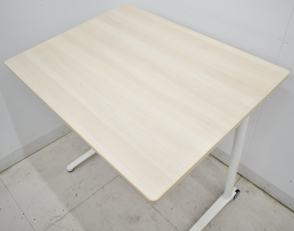 【中古】オカムラ　ライブスパーソナルデスク　2021年製　幅800　2025102001【中古オフィス家具】