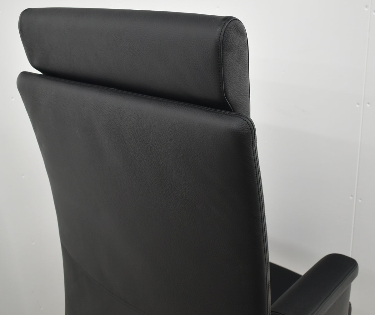 【中古】ウォルター・ノル　JASON　エグゼクティブチェア　総革張り　ブラック　2025102002【中古オフィス家具】
