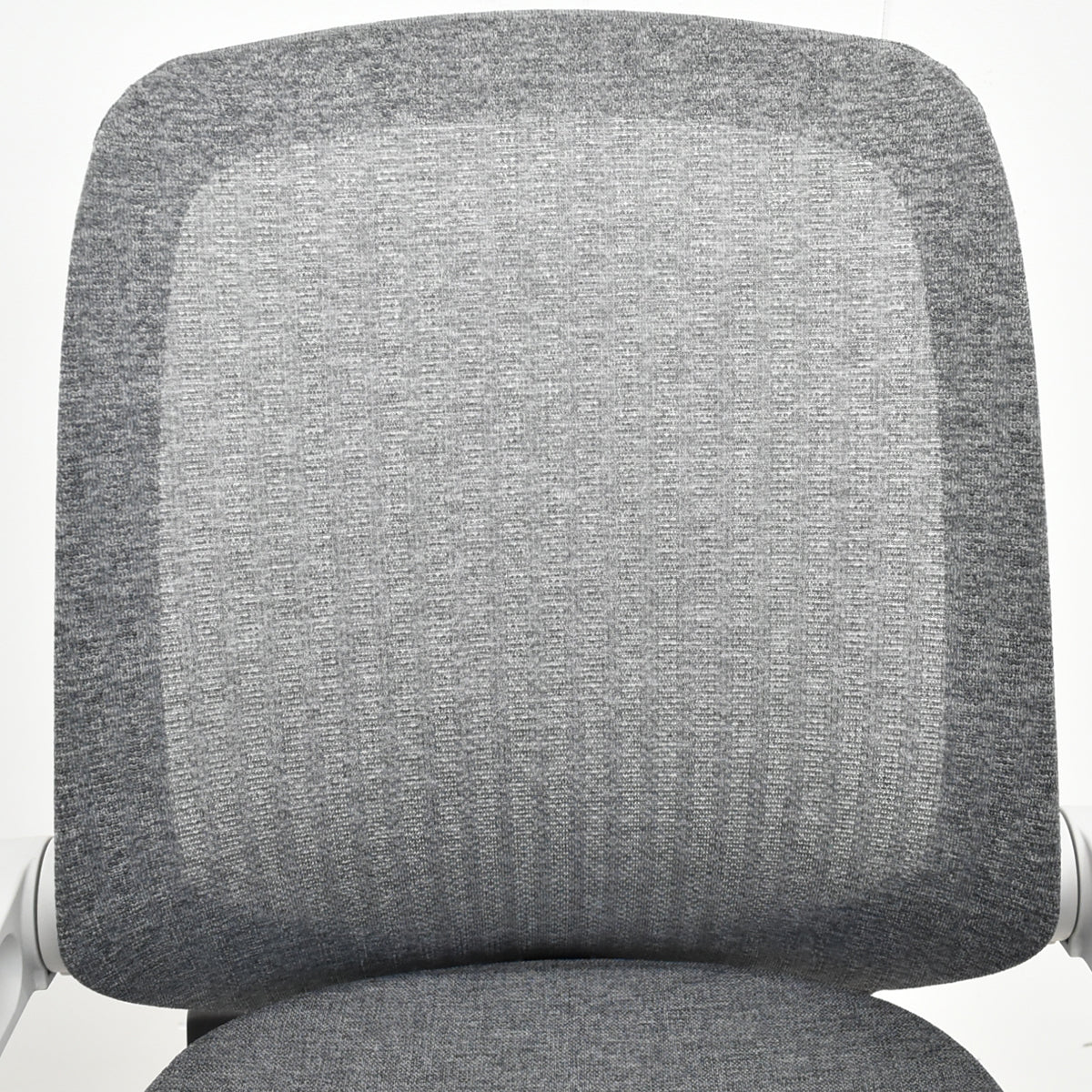 【中古】イトーキ　ノート　ハイバック　３Ｄアームレスト　ライトグレーフレーム　2023年製　2025102304【中古オフィス家具】