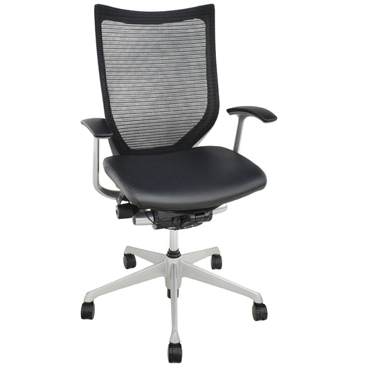 【中古】オカムラ　バロン　ハイバック　固定肘（新品交換済）革張り　シルバー脚　2025102305【中古オフィス家具】