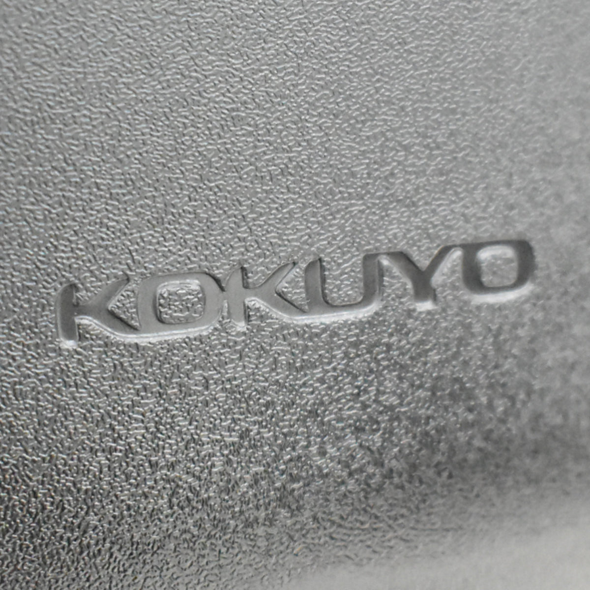 【中古】コクヨ　イング　バーチカルタイプ　ヘッドレスト　固定肘　ハンガー　ナイロンキャスター　2021年製　2025102306【中古オフィス家具】