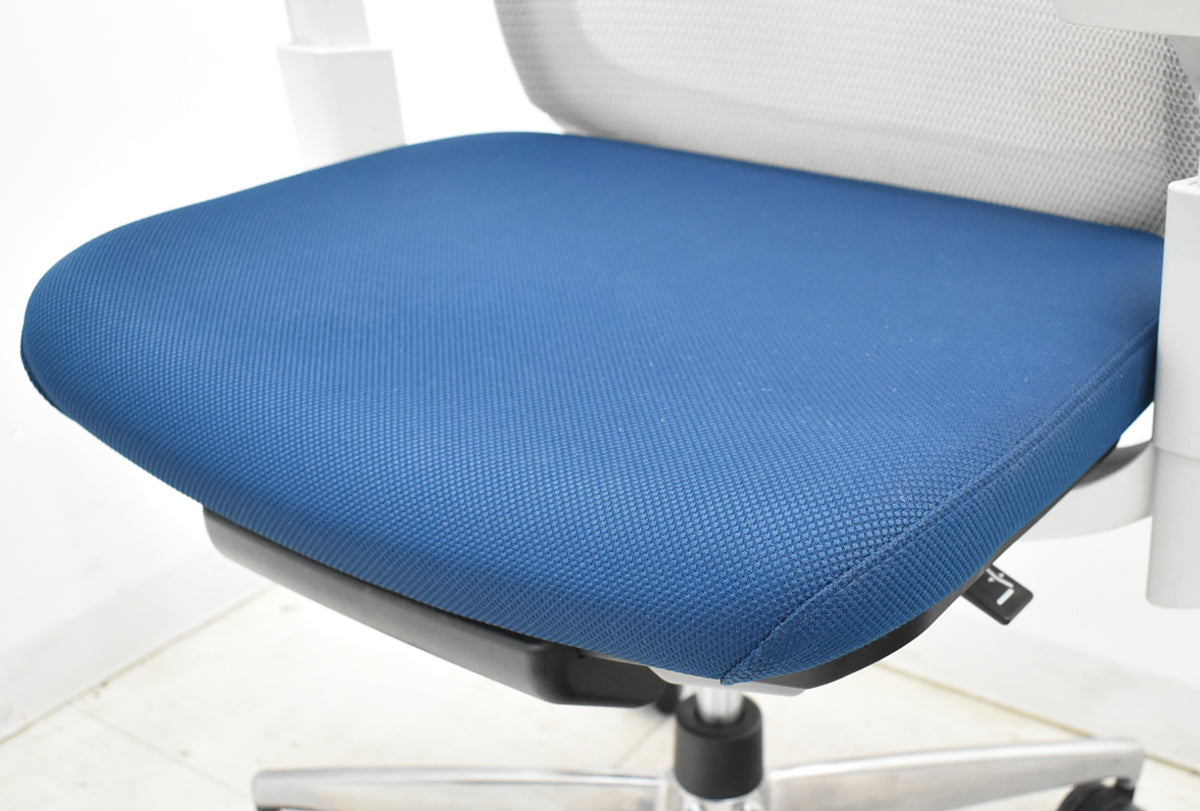 【中古】コクヨ　ベゼル　可動肘（クランクスライドアーム）ハンガー　ポリッシュ　2025110607【中古オフィス家具】