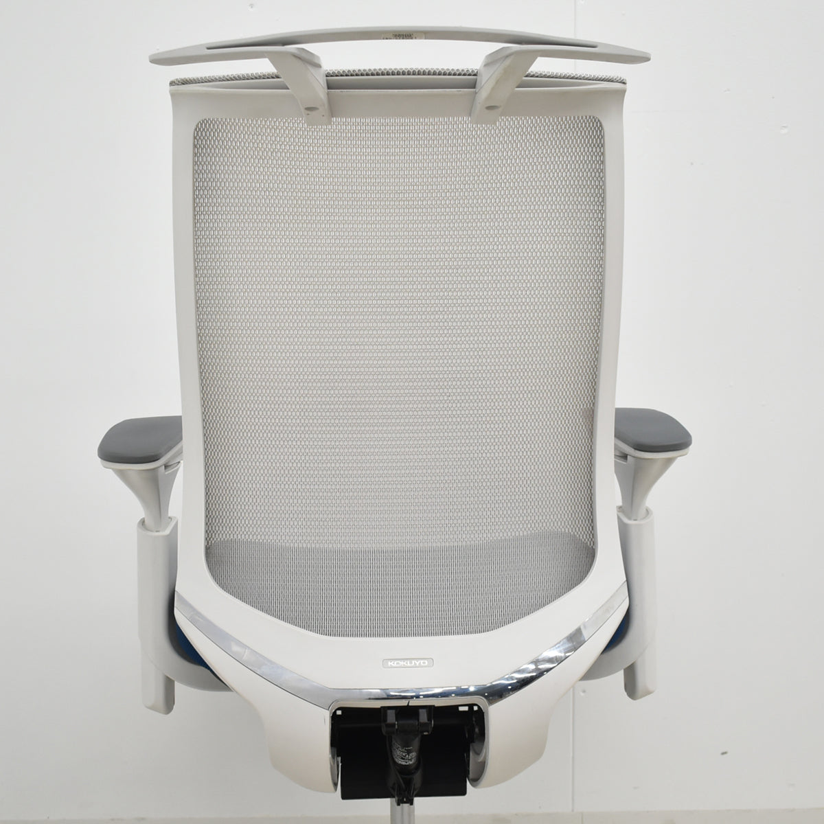 【中古】コクヨ　ベゼル　可動肘（クランクスライドアーム）ハンガー　ポリッシュ　2025110607【中古オフィス家具】