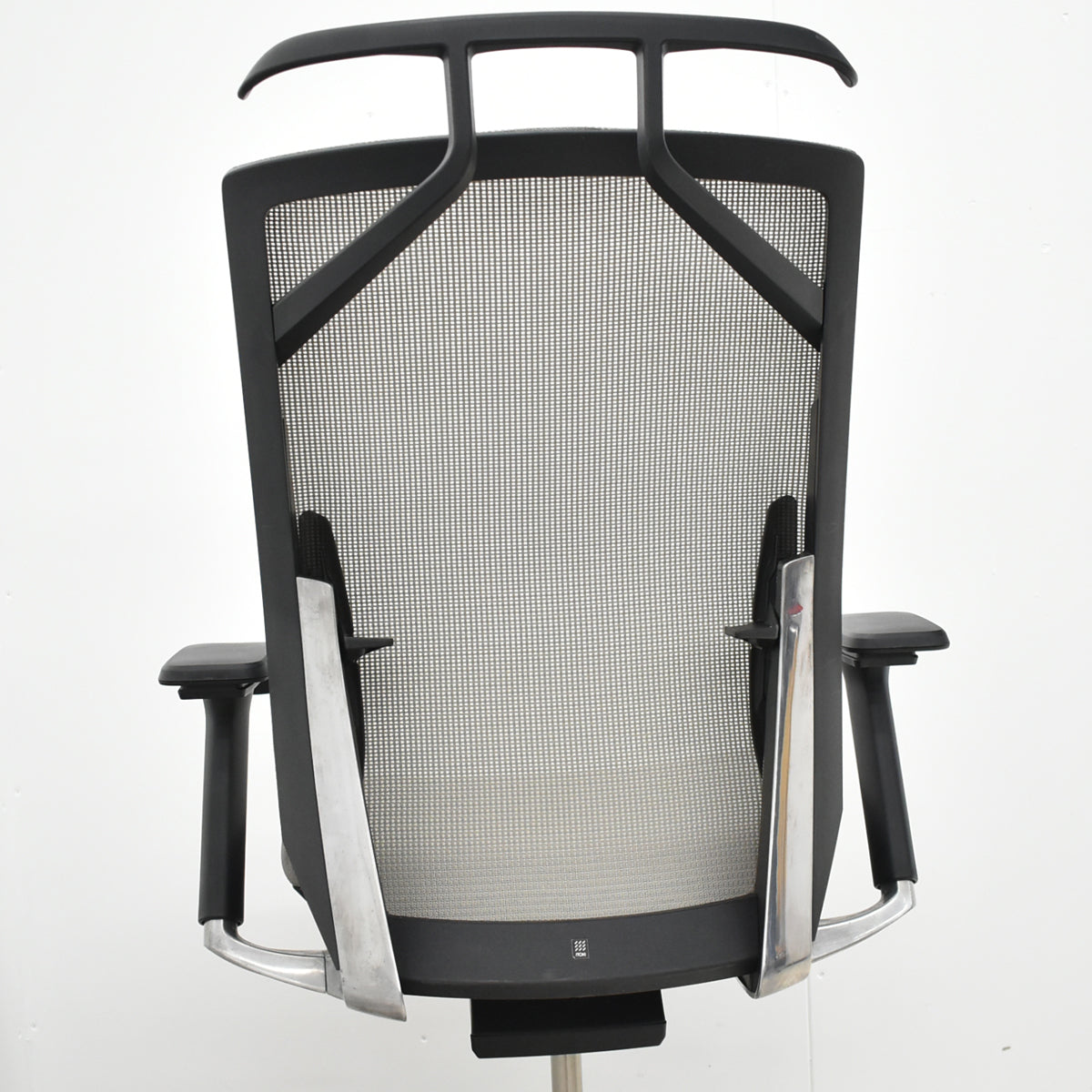 【中古】イトーキ　ヴェント　ハイバック　可動肘　オートマチックランバーテンション　ポリッシュ　ハンガー　2025110702【中古オフィス家具】