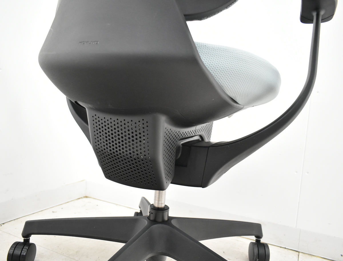 【中古】コクヨ　イング　固定肘　バーチカルタイプ　2021年製　2025110703【中古オフィス家具】