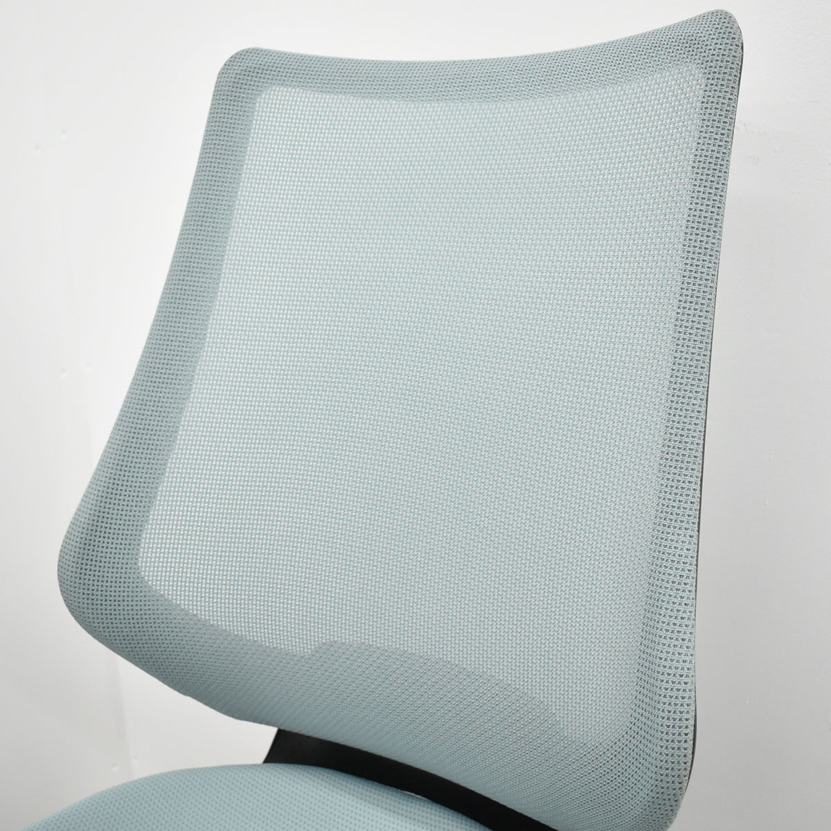 【中古】コクヨ　イング　固定肘　バーチカルタイプ　2021年製　2025110703【中古オフィス家具】