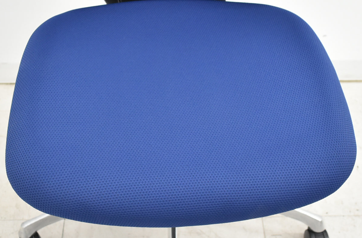 【中古】オカムラ　シルフィー　ハイバック　肘なし　バックカーブアジャスト　前傾機能　ポリッシュ　2025111008【中古オフィス家具】