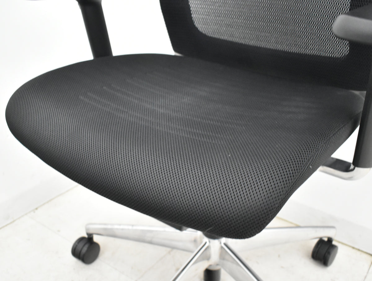 【中古】コクヨ　エアフォート　ヘッドレスト　可動肘　エアランバーサポート　ポリッシュ　2025111101【中古オフィス家具】