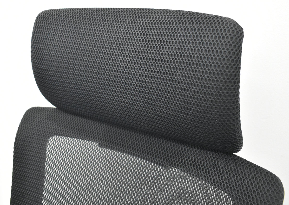 【中古】コクヨ　エアフォート　ヘッドレスト　可動肘　エアランバーサポート　ポリッシュ　2025111101【中古オフィス家具】