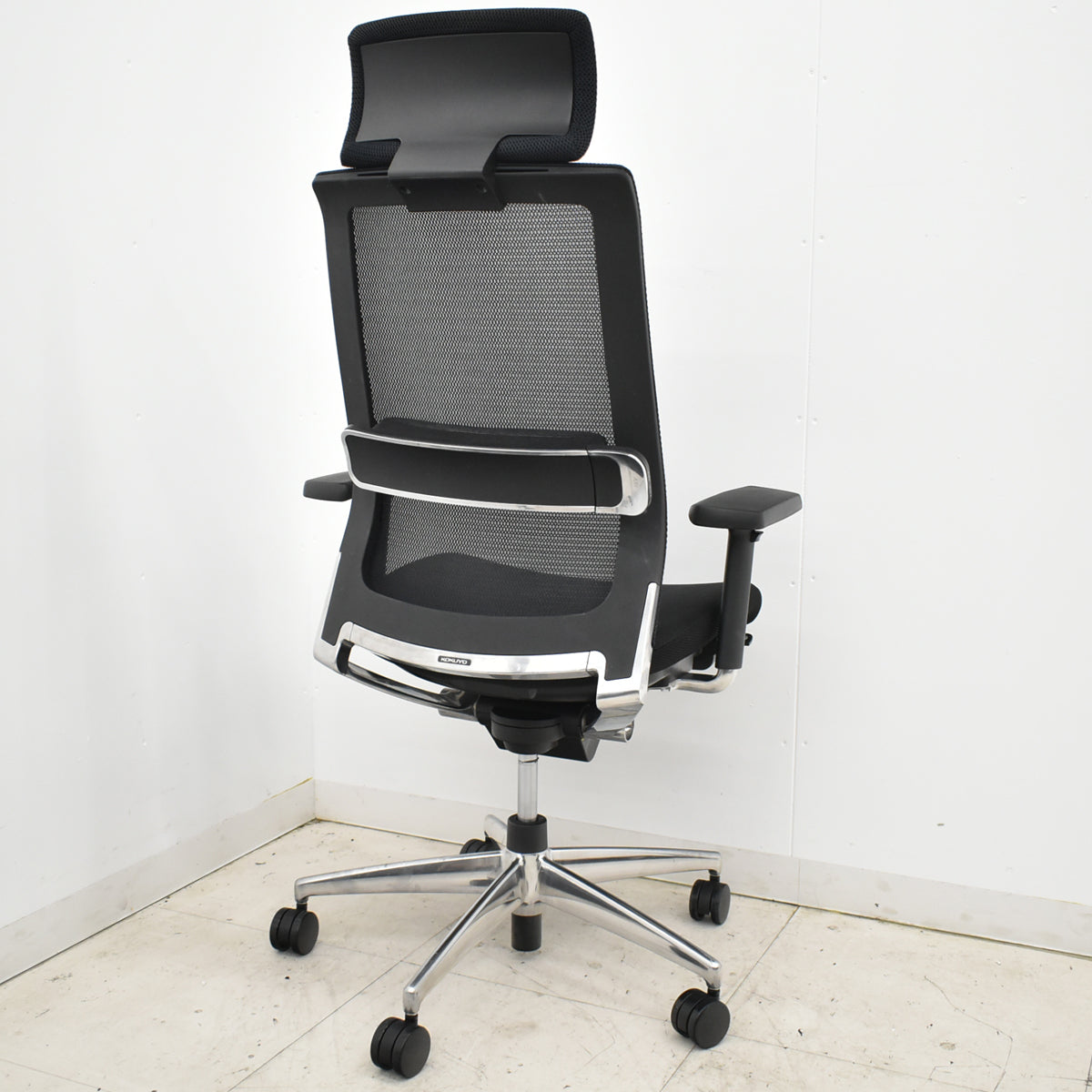 【中古】コクヨ　エアフォート　ヘッドレスト　可動肘　エアランバーサポート　ポリッシュ　2025111101【中古オフィス家具】