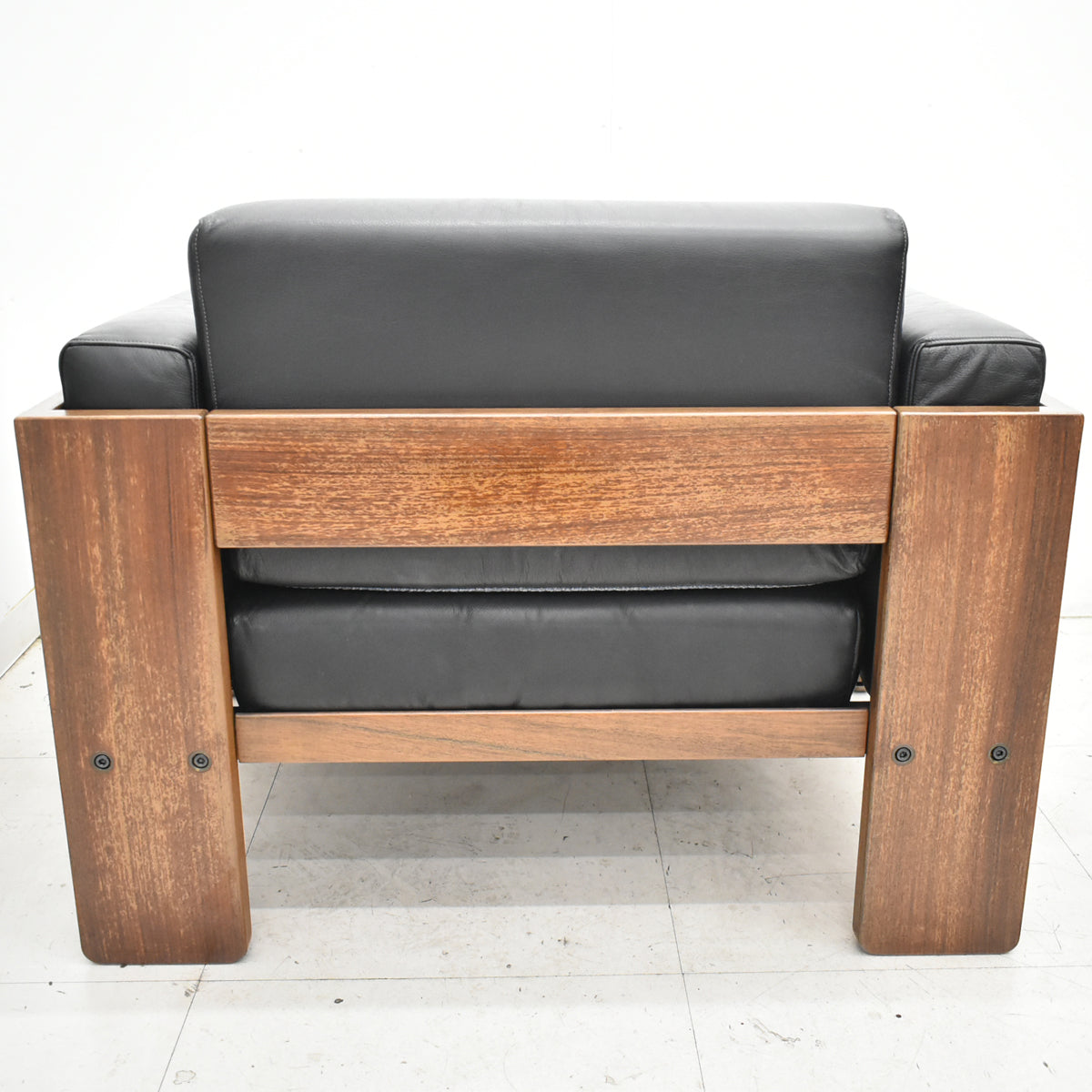 【中古】 Knoll　バスチアーノ　1人掛けソファ　革張り　幅915　2025111102【中古オフィス家具】