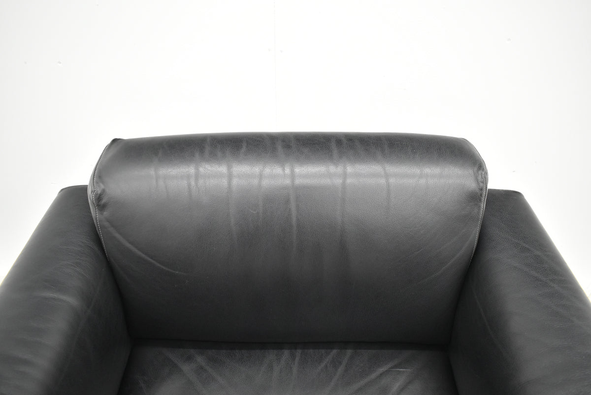 【中古】 Knoll　バスチアーノ　1人掛けソファ　革張り　幅915　2025111103【中古オフィス家具】