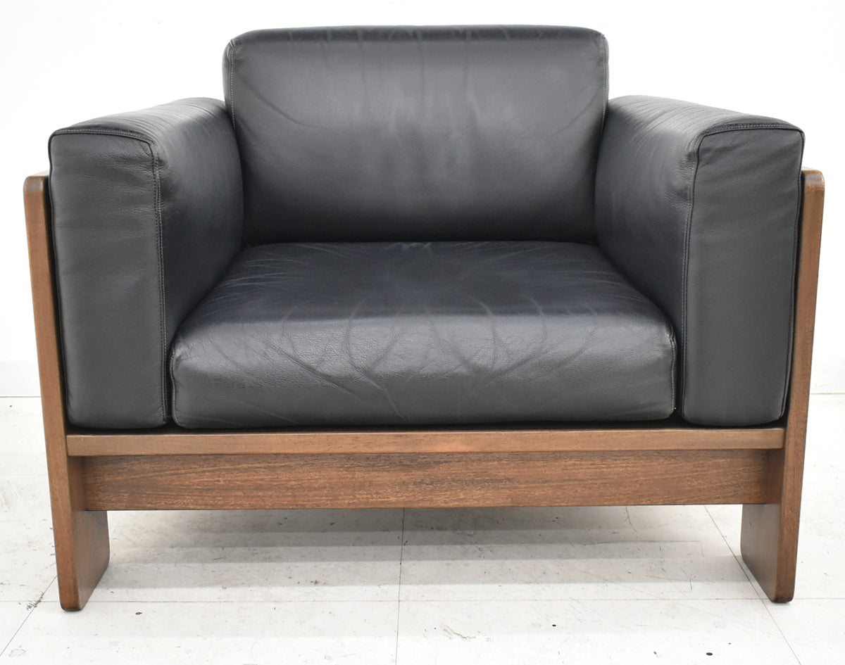 【中古】 Knoll　バスチアーノ　1人掛けソファ　革張り　幅915　2025111103【中古オフィス家具】