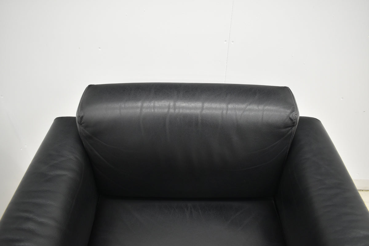 【中古】 Knoll　バスチアーノ　1人掛けソファ　革張り　幅915　2025111104【中古オフィス家具】