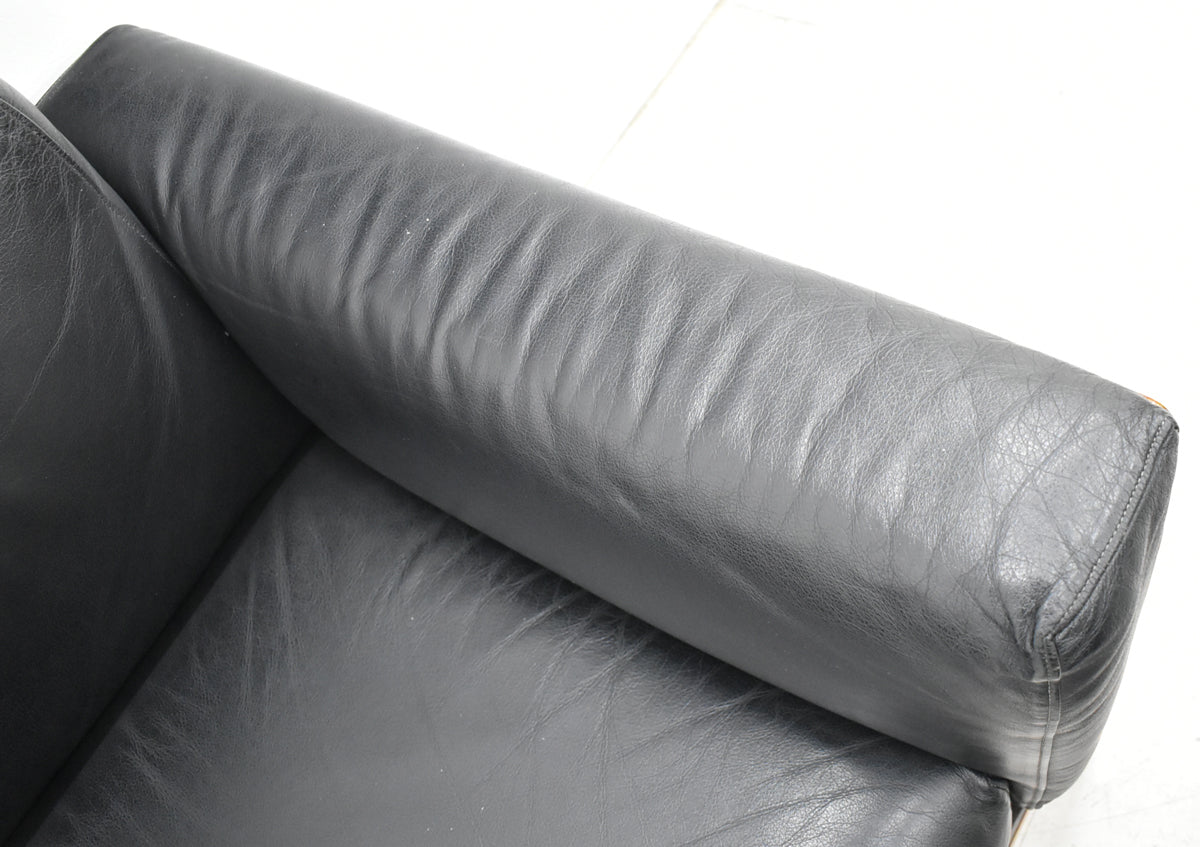 【中古】Knoll　バスチアーノ　1人掛けソファ　革張り　幅915　2025111105【中古オフィス家具】