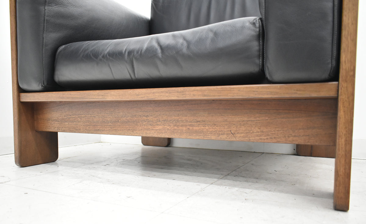 【中古】Knoll　バスチアーノ　1人掛けソファ　革張り　幅915　2025111105【中古オフィス家具】