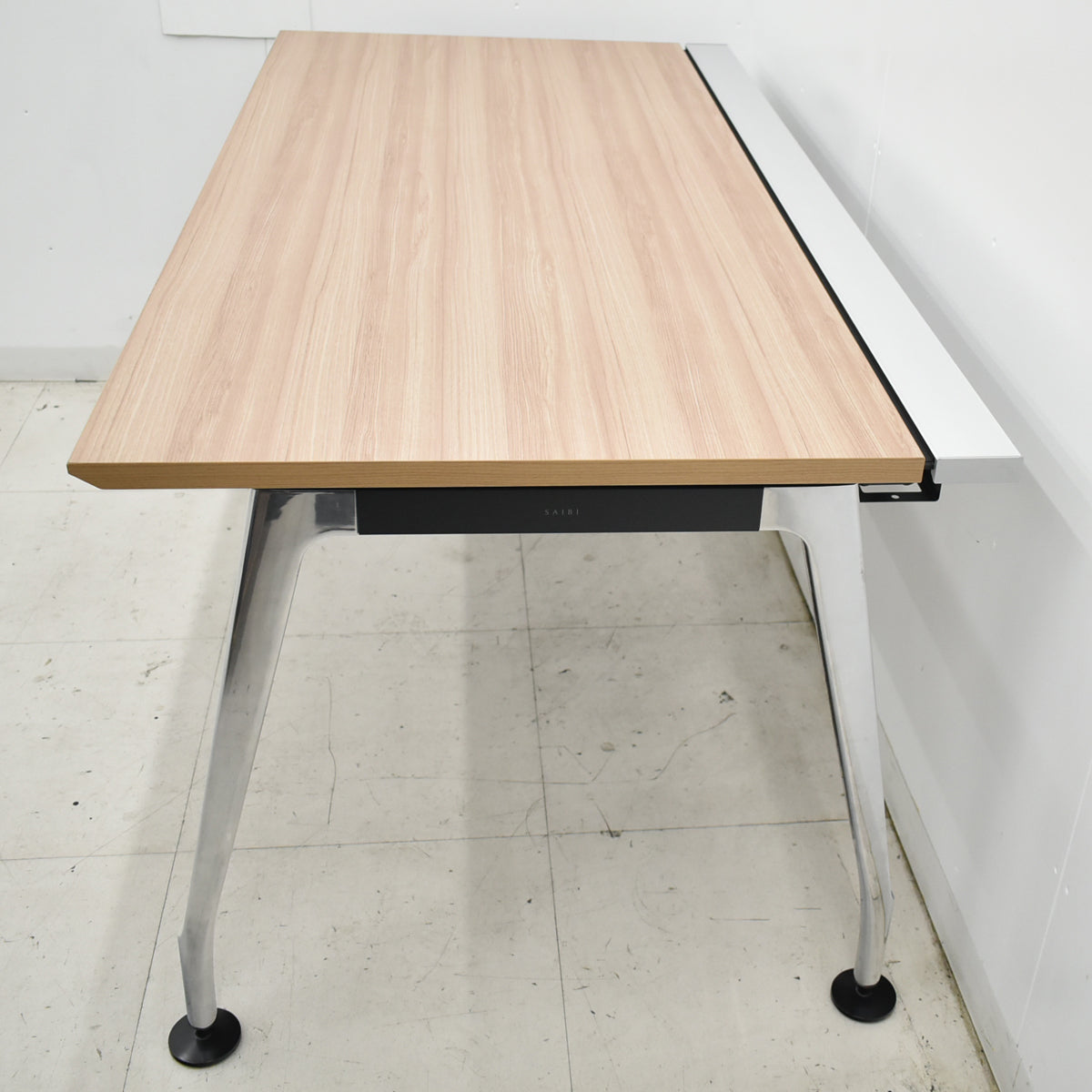 【中古】コクヨ　SAIBI　マネージメントデスク　ポリッシュ脚　2024年製　幅1600　2025111203【中古オフィス家具】