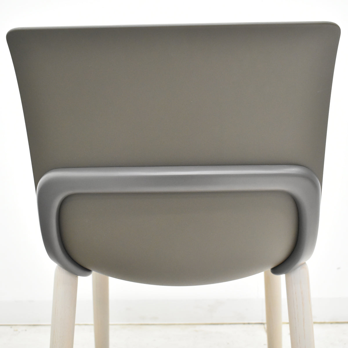 【中古】キールハワー　エピックス　ミーティングチェア 幅450　2025111204【中古オフィス家具】