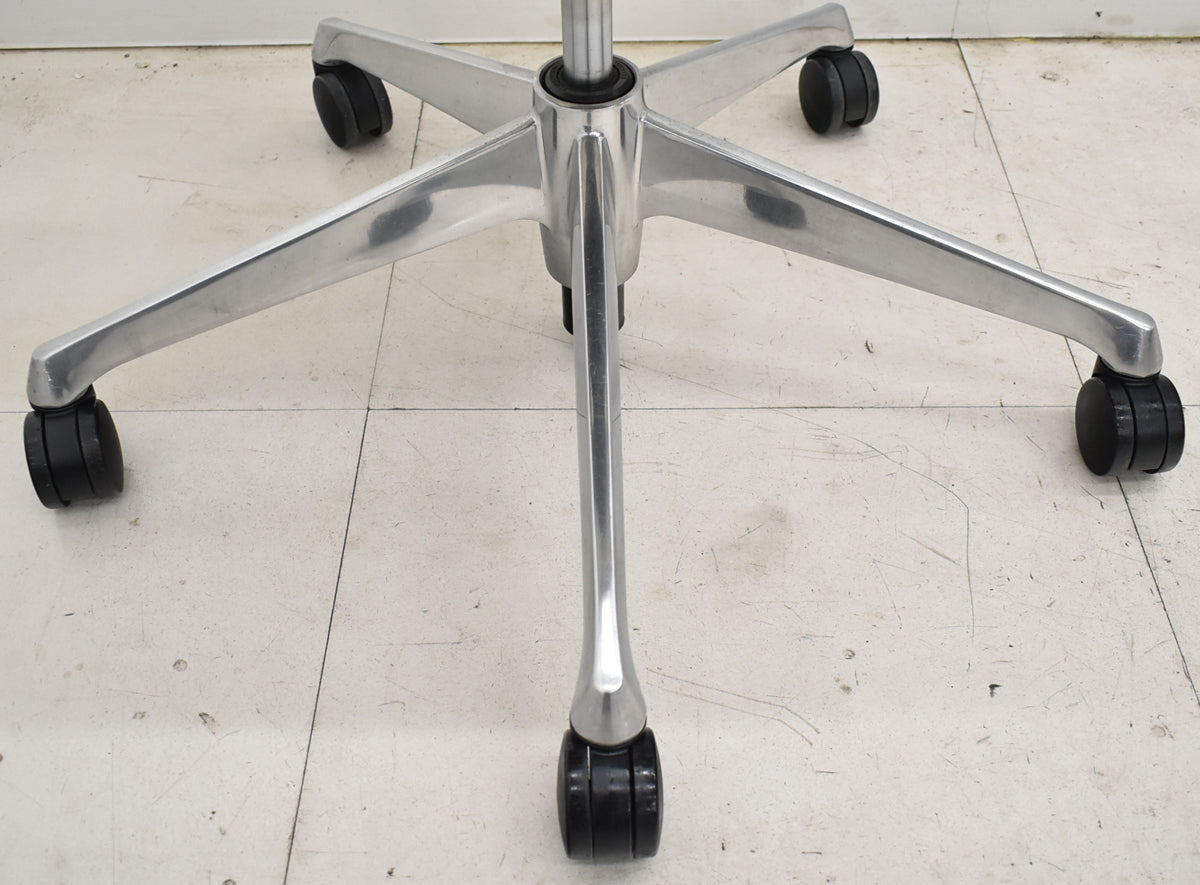 【中古】オカムラ　バロン　ハイバック　固定肘　ポリッシュ　2025111205【中古オフィス家具】